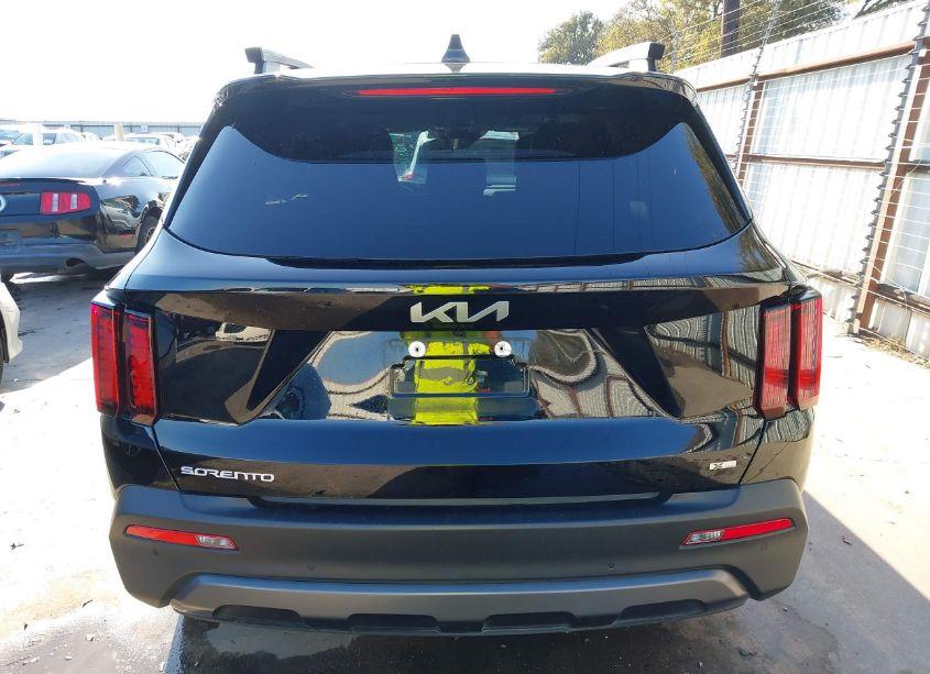 Photo 16 of 2023 Kia Sorento X-LINE S (VIN 5XYRLDLC6PG207105)