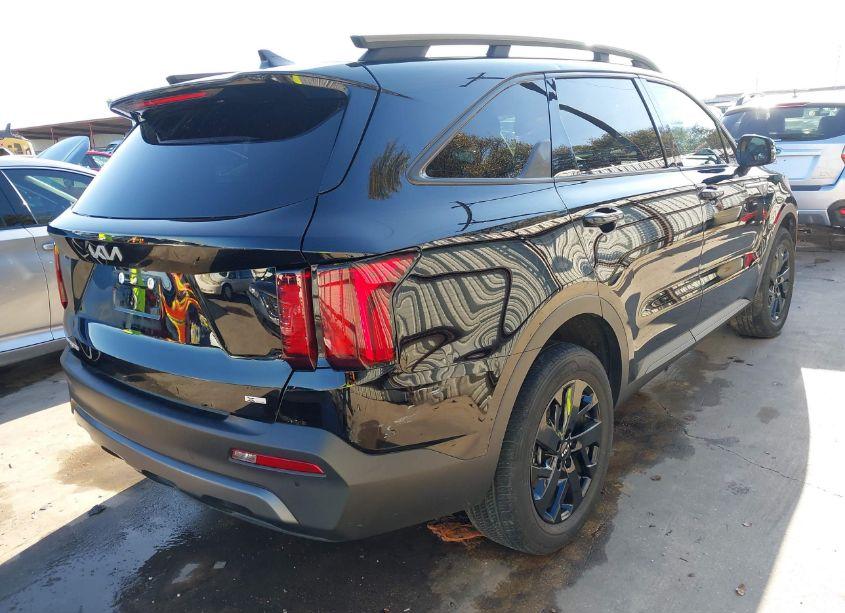 Photo 4 of 2023 Kia Sorento X-LINE S (VIN 5XYRLDLC6PG207105)