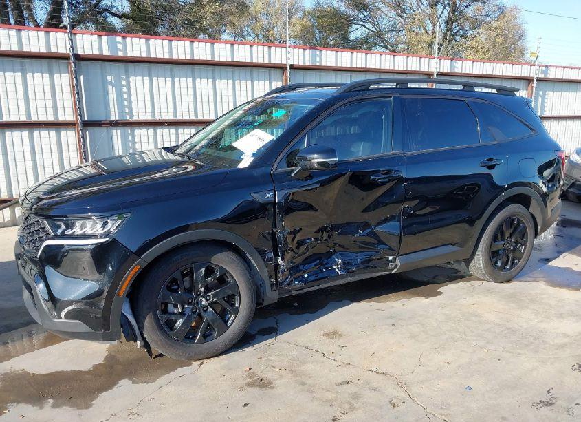 Photo 6 of 2023 Kia Sorento X-LINE S (VIN 5XYRLDLC6PG207105)