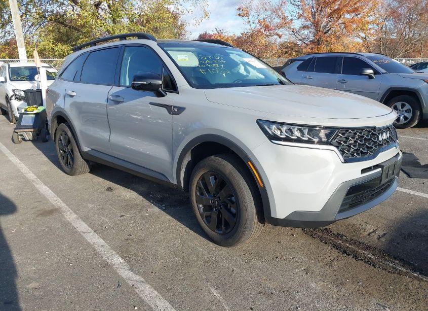 2022 Kia Sorento X-LINE S (VIN 5XYRLDLC7NG131052) main photo