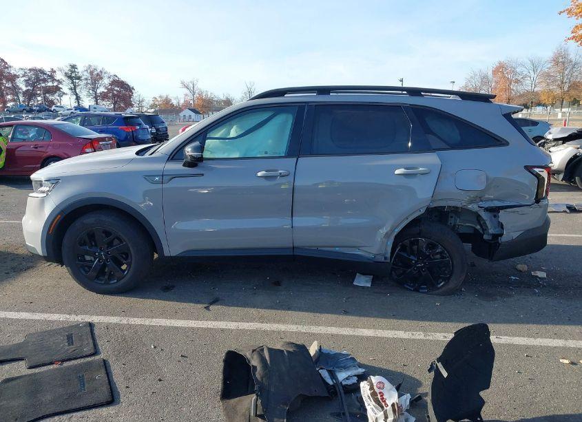 Photo 14 of 2022 Kia Sorento X-LINE S (VIN 5XYRLDLC7NG131052)