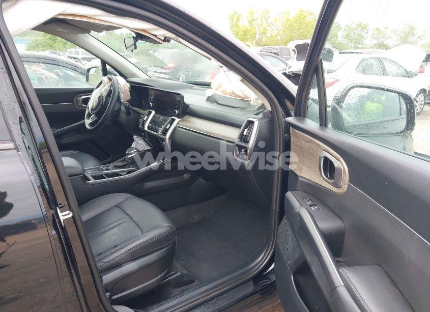 Photo 5 of 2023 Kia Sorento X-LINE S (VIN 5XYRLDLC9PG235982)