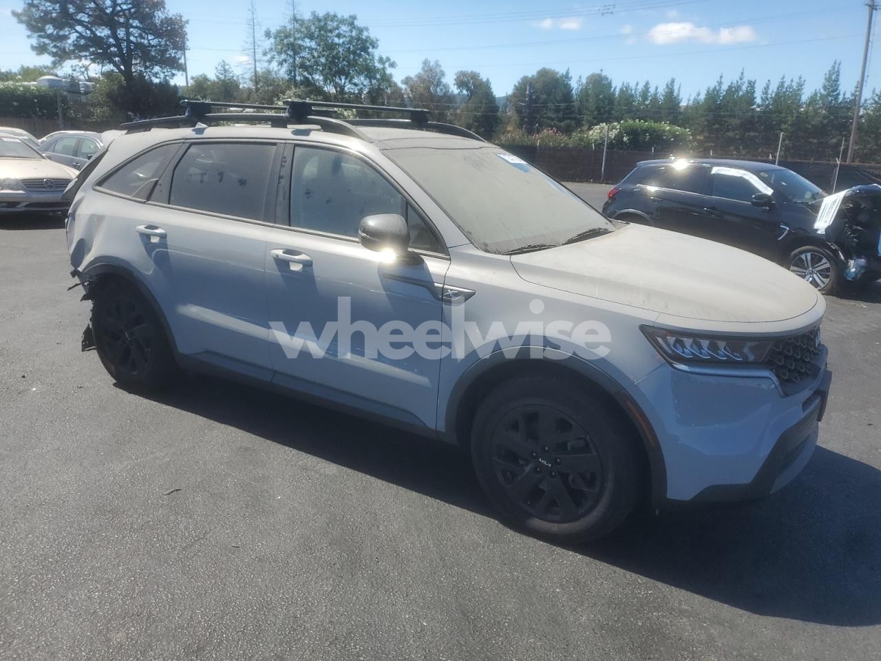 Photo 4 of 2022 KIA SORENTO S (VIN 5XYRLDLCXNG124841)
