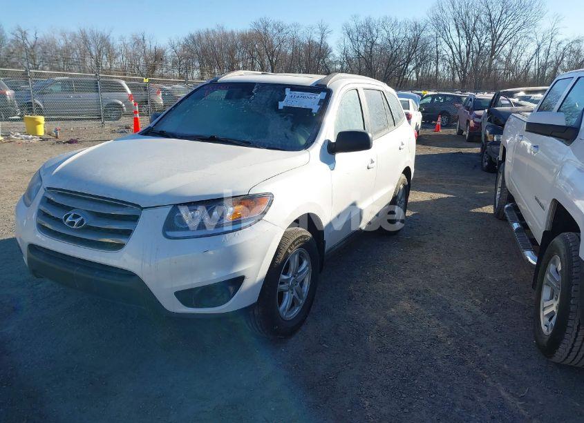 Photo 2 of 2012 Hyundai Santa FE GLS (VIN 5XYZG3AB2CG167950)