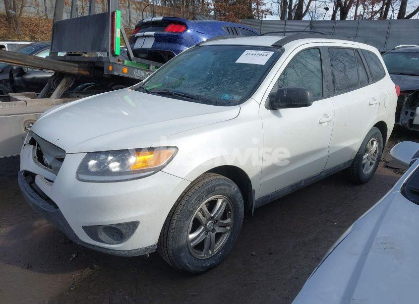 Photo 2 of 2012 Hyundai Santa FE GLS (VIN 5XYZG3AB4CG108480)