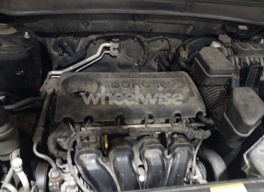 Photo 10 of 2012 Hyundai Santa FE GLS (VIN 5XYZG3AB5CG145232)