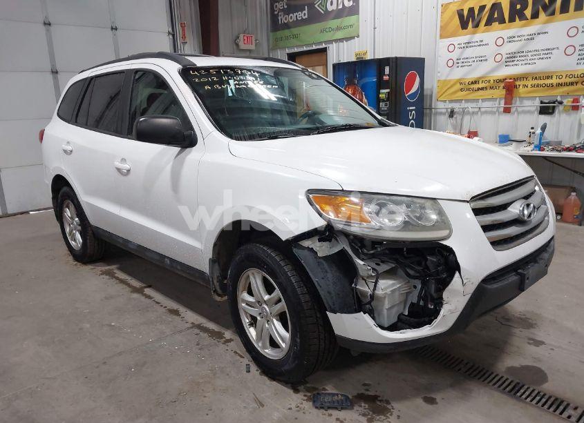 2012 Hyundai Santa FE GLS (VIN 5XYZGDAB0CG152093) main photo