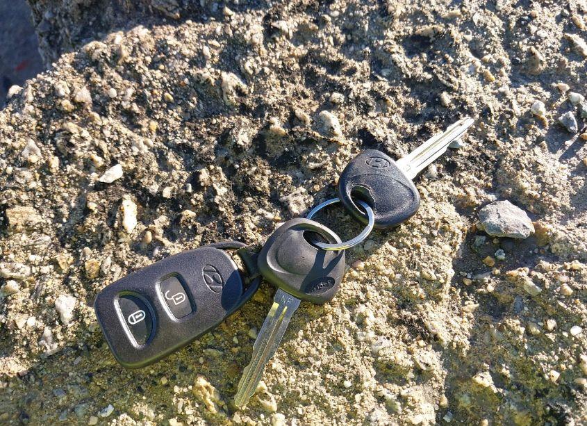 Photo 11 of 2012 Hyundai Santa FE GLS (VIN 5XYZGDAB4CG151576)