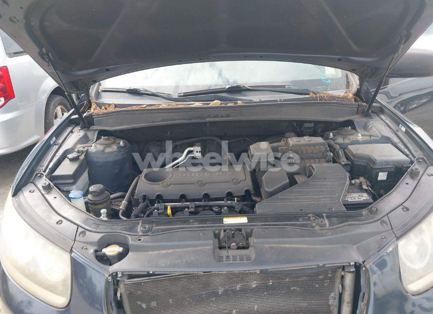 Photo 10 of 2012 Hyundai Santa FE GLS (VIN 5XYZGDAB6CG111516)
