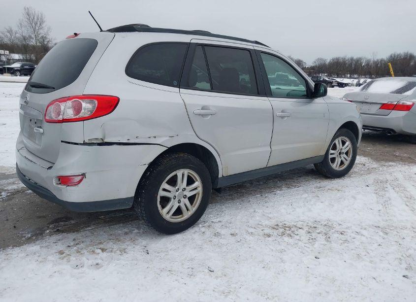 Photo 4 of 2012 Hyundai Santa FE GLS (VIN 5XYZGDAB6CG126503)