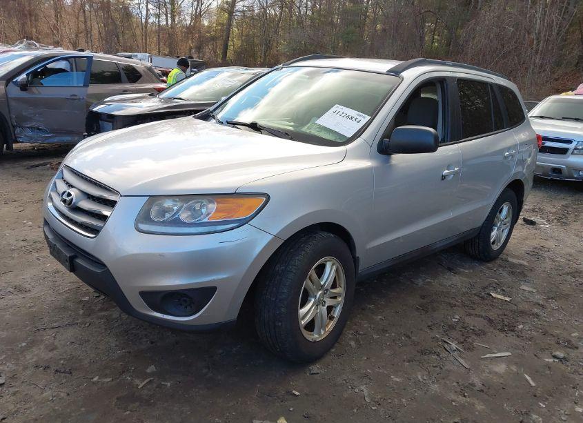 Photo 2 of 2012 Hyundai Santa FE GLS (VIN 5XYZGDAB7CG102663)
