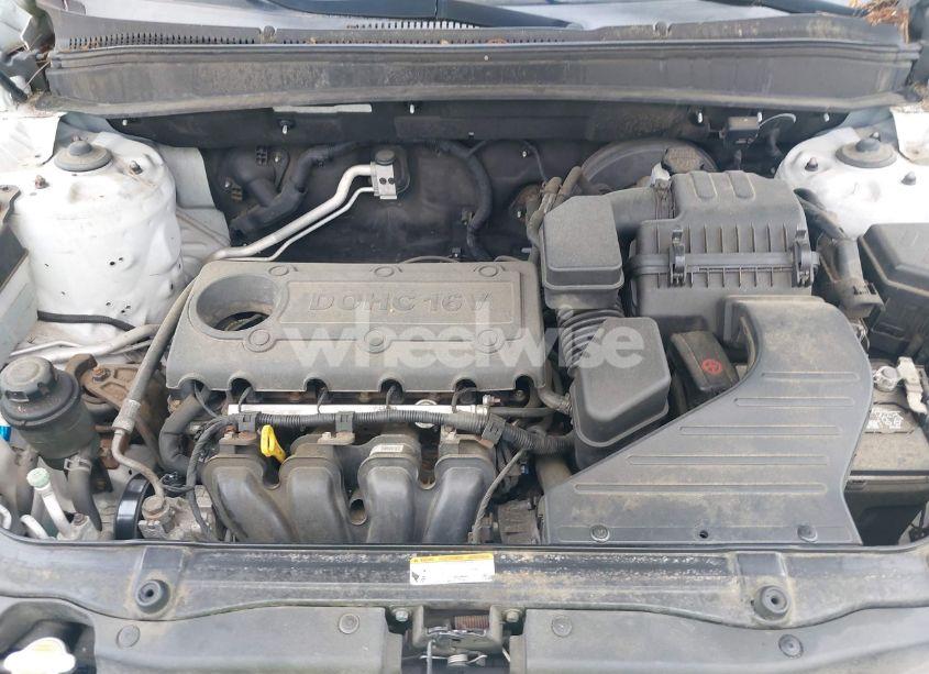 Photo 10 of 2011 Hyundai Santa FE GLS (VIN 5XYZGDAB8BG037272)