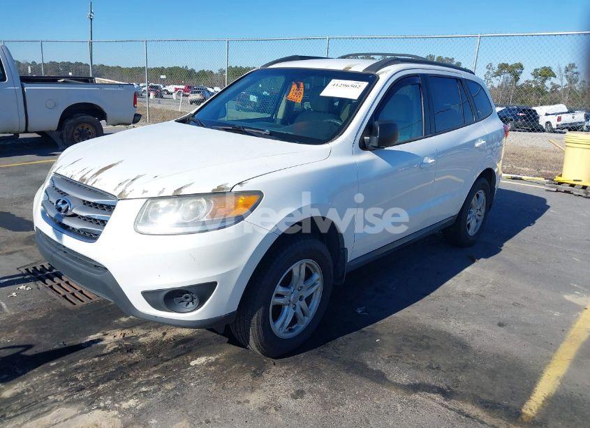 Photo 2 of 2012 Hyundai Santa FE GLS (VIN 5XYZGDAB9CG149936)