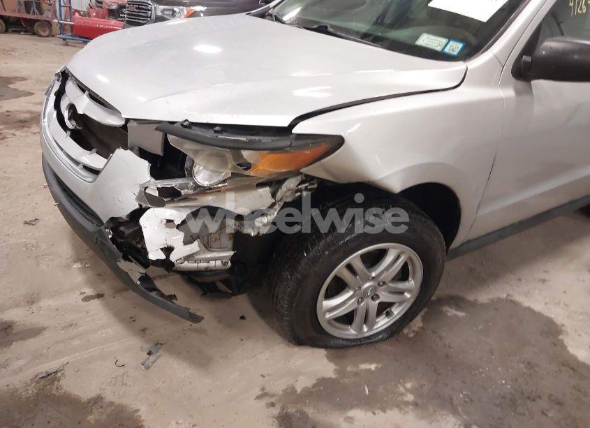 Photo 6 of 2011 Hyundai Santa FE GLS (VIN 5XYZGDABXBG018139)