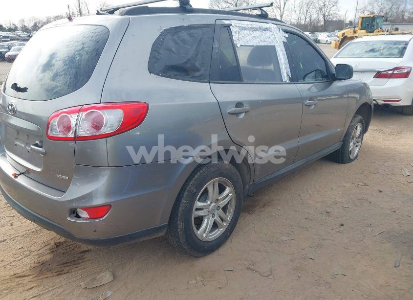 Photo 4 of 2011 Hyundai Santa FE GLS (VIN 5XYZGDABXBG022160)