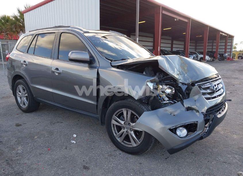 2011 Hyundai Santa FE SE (VIN 5XYZH4AG4BG056815) main photo