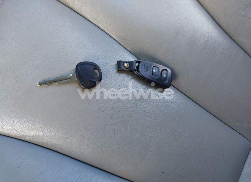 Photo 11 of 2011 Hyundai Santa FE SE (VIN 5XYZH4AG4BG056815)