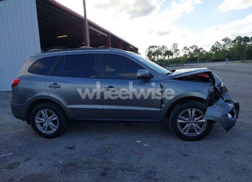 Photo 14 of 2011 Hyundai Santa FE SE (VIN 5XYZH4AG4BG056815)