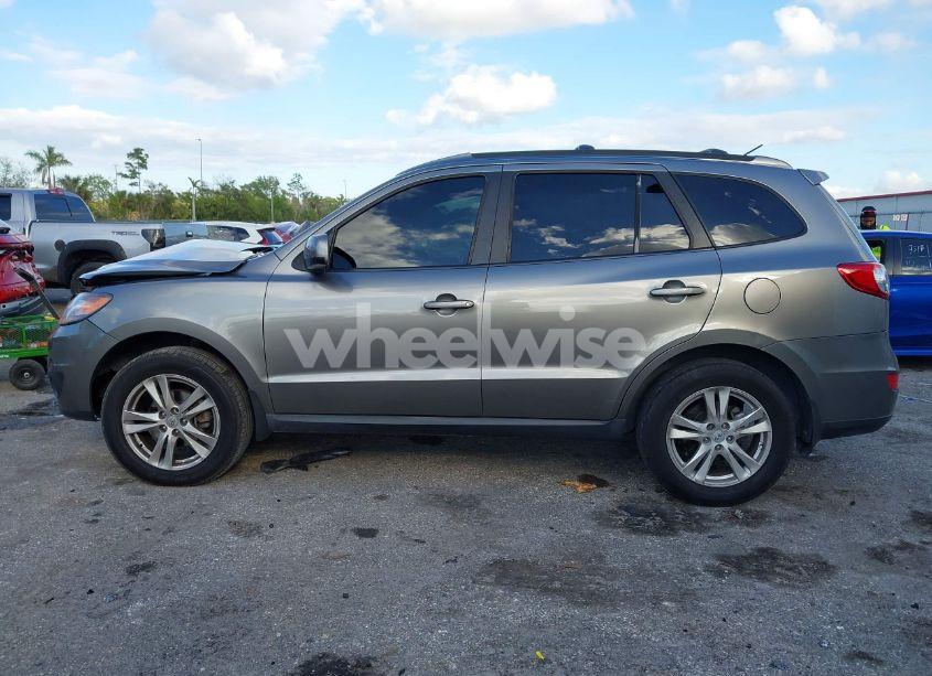 Photo 15 of 2011 Hyundai Santa FE SE (VIN 5XYZH4AG4BG056815)