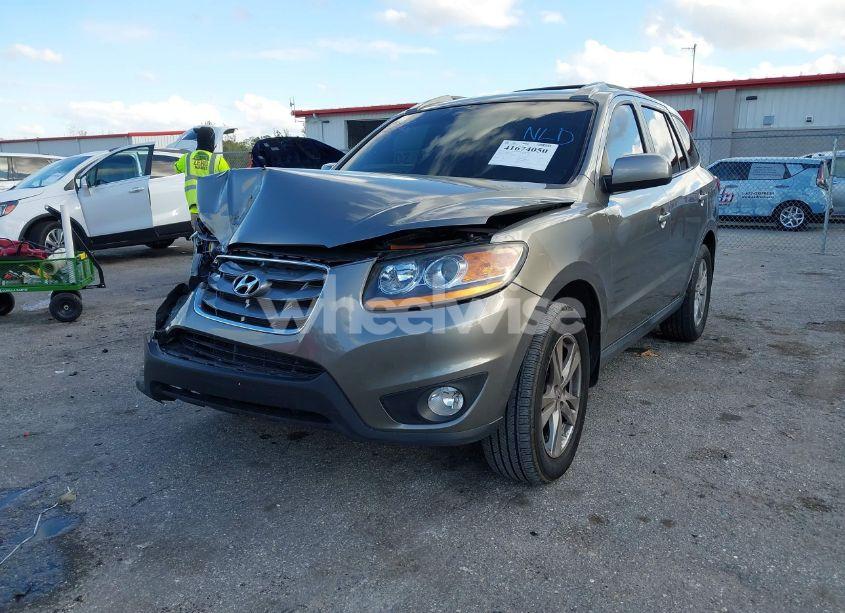 Photo 6 of 2011 Hyundai Santa FE SE (VIN 5XYZH4AG4BG056815)