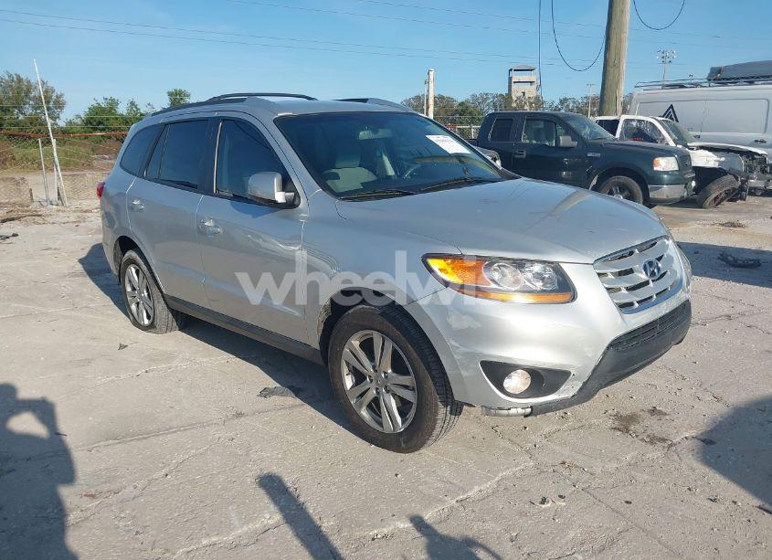 2011 Hyundai Santa FE SE (VIN 5XYZH4AG4BG059813) main photo