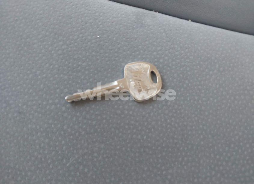 Photo 11 of 2011 Hyundai Santa FE SE (VIN 5XYZH4AG4BG059813)