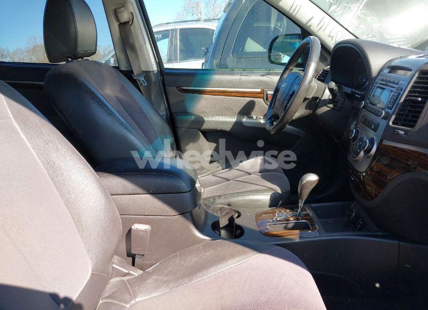 Photo 5 of 2012 Hyundai Santa FE SE (VIN 5XYZH4AG5CG130714)