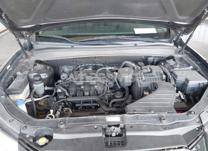 Photo 10 of 2011 Hyundai Santa FE SE (VIN 5XYZH4AG6BG026795)