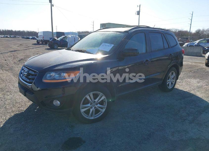 Photo 2 of 2011 Hyundai Santa FE SE (VIN 5XYZH4AG7BG009830)