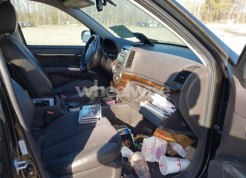 Photo 5 of 2011 Hyundai Santa FE SE (VIN 5XYZH4AG7BG009830)