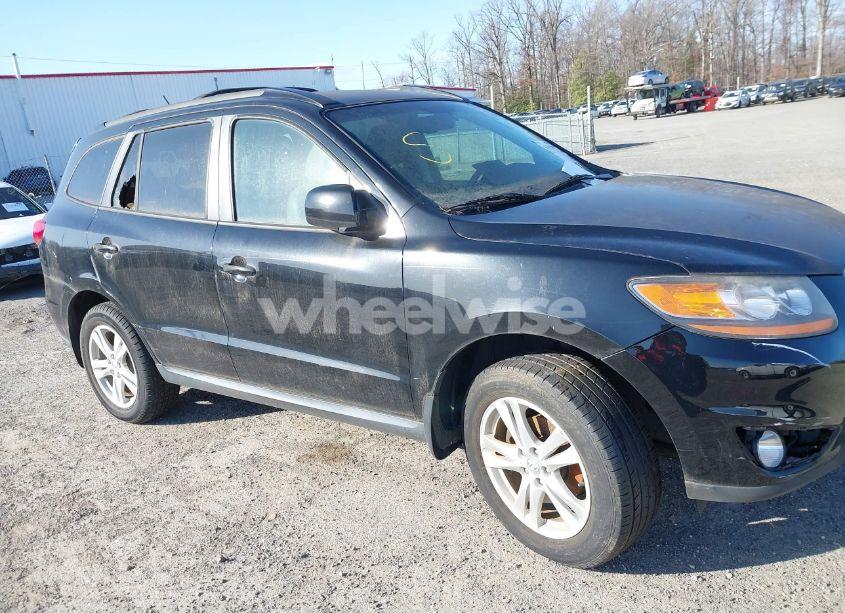 Photo 6 of 2011 Hyundai Santa FE SE (VIN 5XYZH4AG7BG009830)