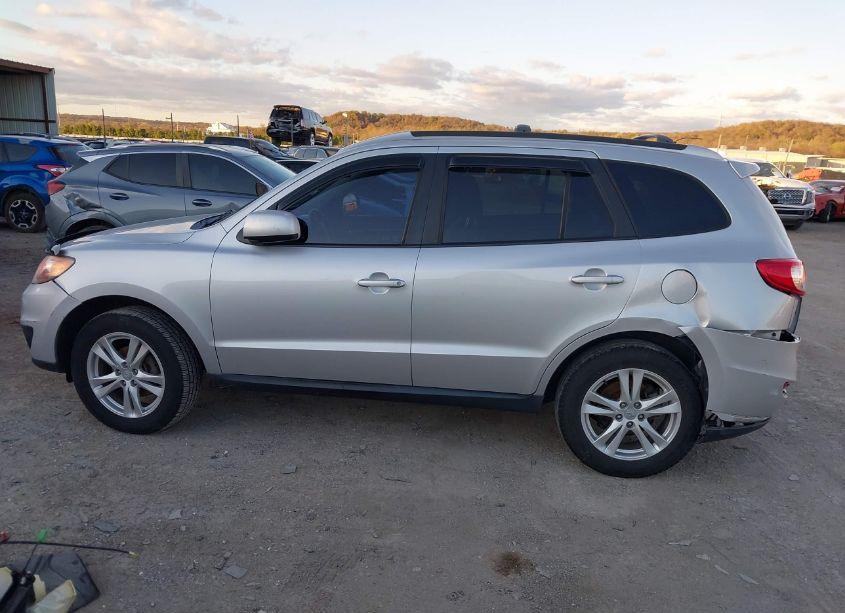 Photo 14 of 2011 Hyundai Santa FE SE (VIN 5XYZH4AG8BG062519)