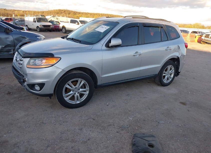 Photo 2 of 2011 Hyundai Santa FE SE (VIN 5XYZH4AG8BG062519)