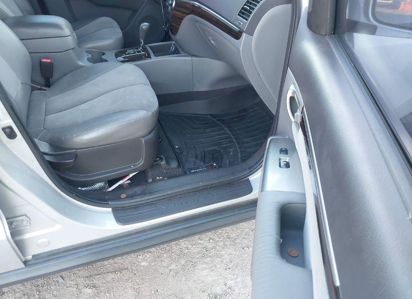 Photo 5 of 2011 Hyundai Santa FE SE (VIN 5XYZH4AG8BG062519)