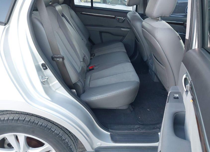 Photo 8 of 2011 Hyundai Santa FE SE (VIN 5XYZH4AG8BG062519)