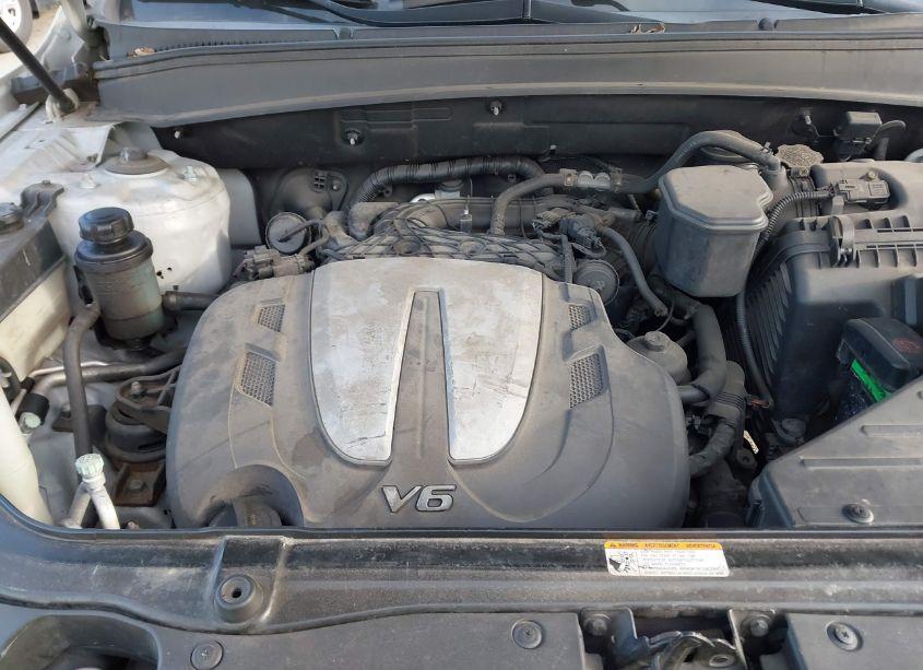 Photo 10 of 2011 Hyundai Santa FE SE (VIN 5XYZH4AG9BG086568)