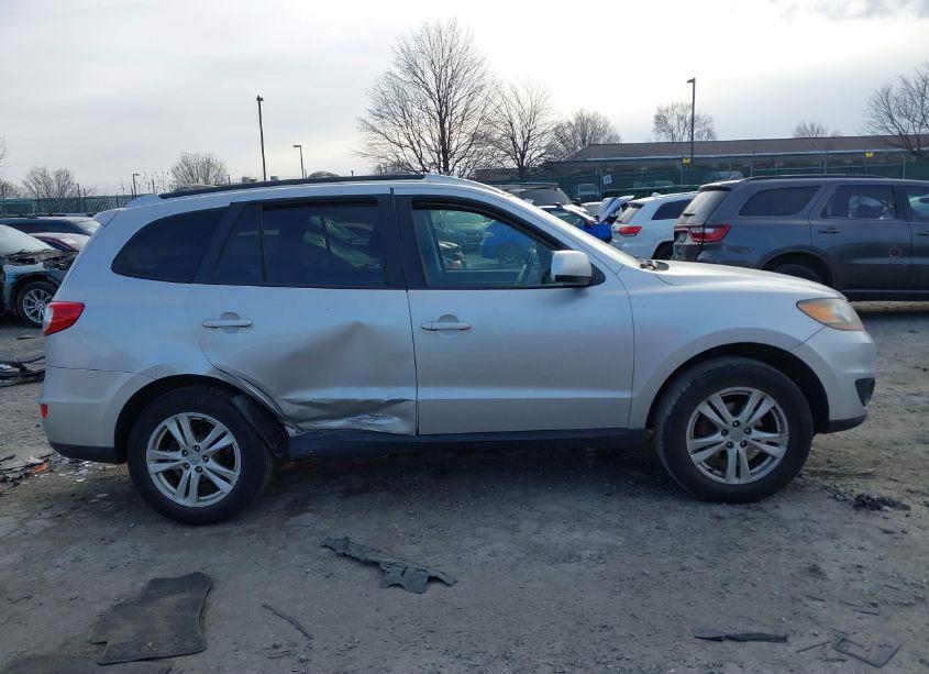 Photo 12 of 2011 Hyundai Santa FE SE (VIN 5XYZH4AG9BG086568)