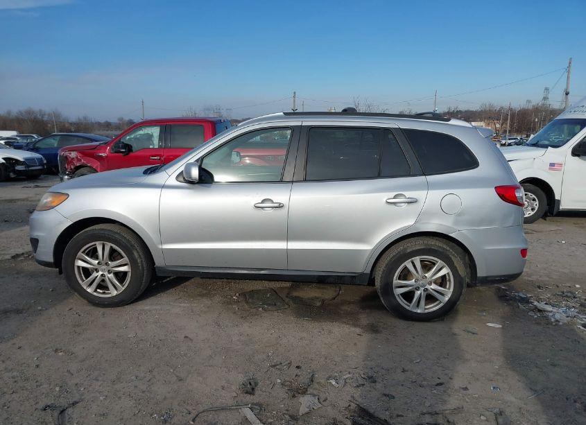 Photo 13 of 2011 Hyundai Santa FE SE (VIN 5XYZH4AG9BG086568)