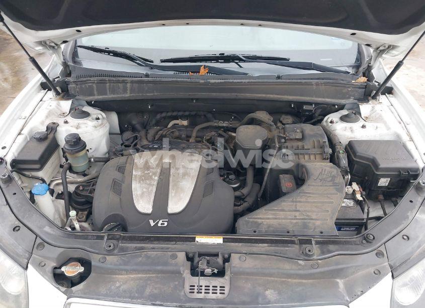 Photo 10 of 2011 Hyundai Santa FE SE (VIN 5XYZH4AG9BG091365)