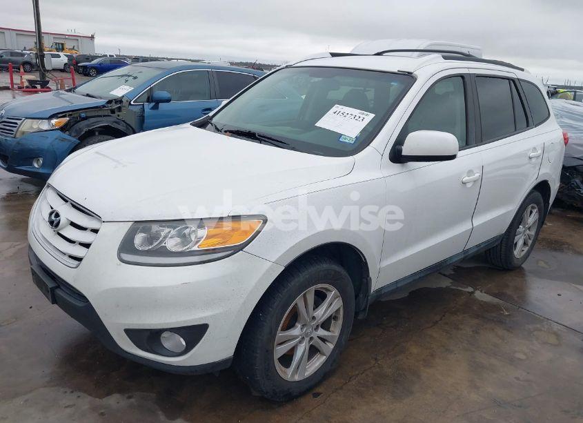 Photo 2 of 2011 Hyundai Santa FE SE (VIN 5XYZH4AG9BG091365)