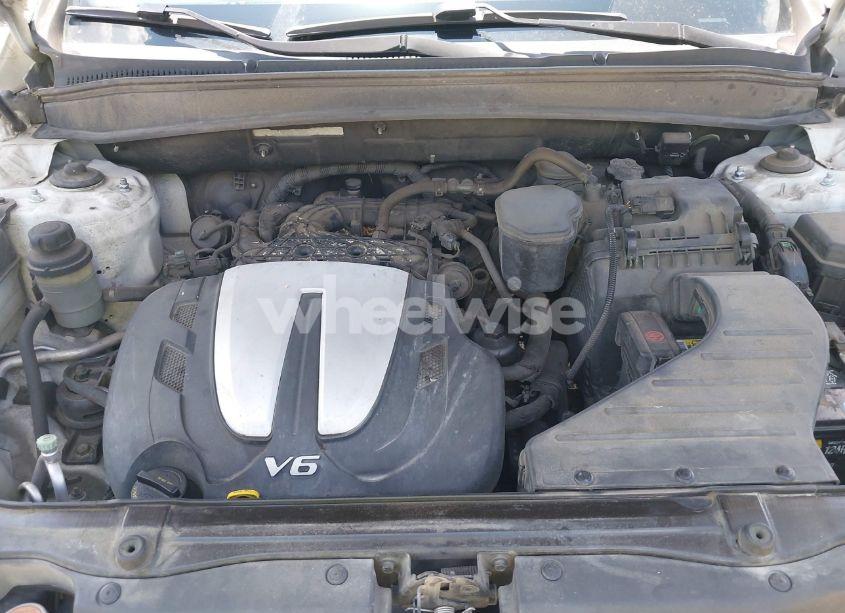 Photo 10 of 2011 Hyundai Santa FE SE (VIN 5XYZHDAG0BG029644)