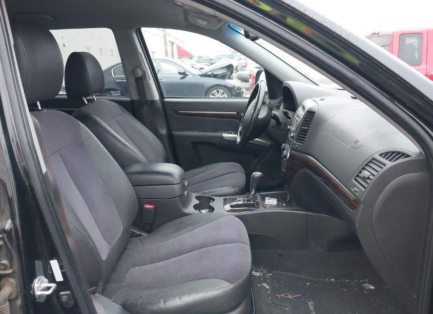 Photo 5 of 2011 Hyundai Santa FE SE (VIN 5XYZHDAG0BG049716)