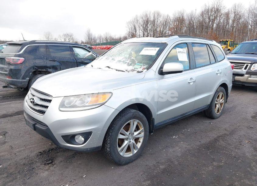 Photo 2 of 2012 Hyundai Santa FE SE (VIN 5XYZHDAG2CG121355)