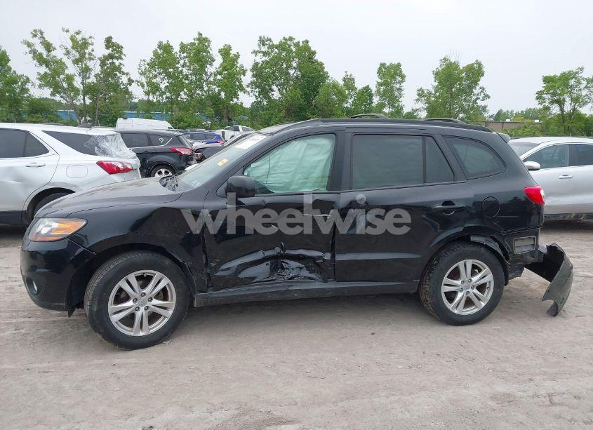 Photo 14 of 2011 Hyundai Santa FE SE (VIN 5XYZHDAG3BG087392)