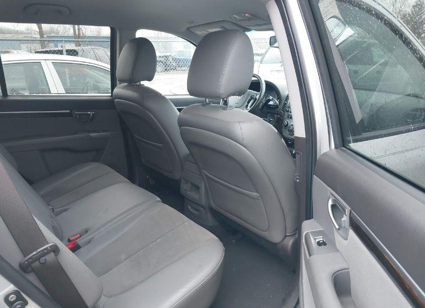 Photo 8 of 2011 Hyundai Santa FE SE (VIN 5XYZHDAG4BG021482)