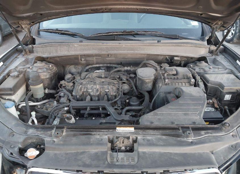 Photo 10 of 2011 Hyundai Santa FE SE (VIN 5XYZHDAG4BG029713)