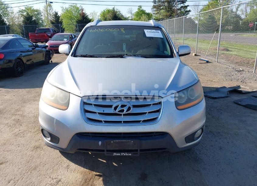 Photo 12 of 2011 Hyundai Santa FE SE (VIN 5XYZHDAG4BG038783)