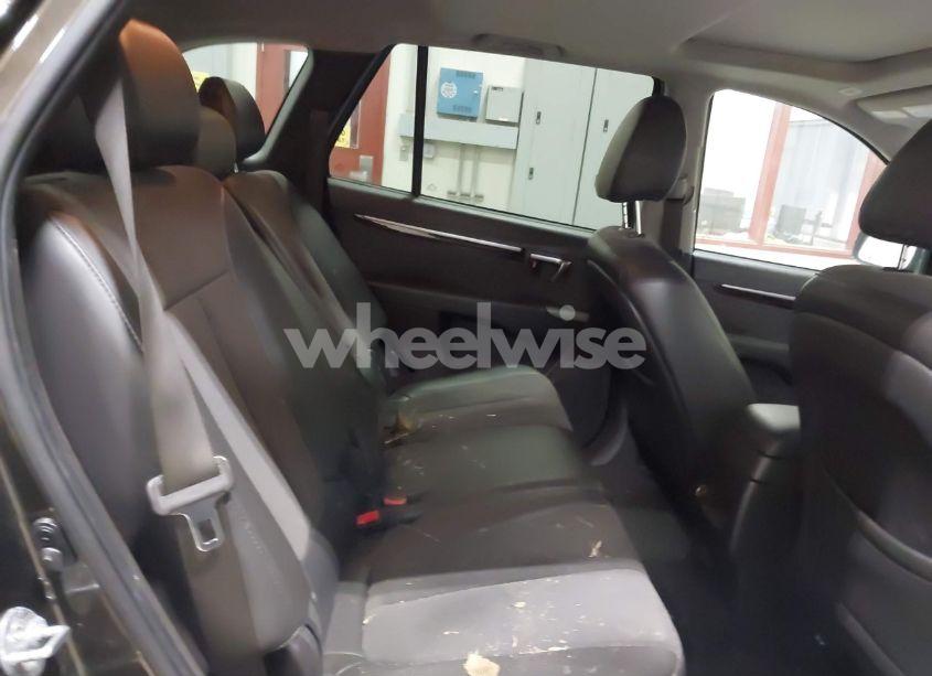 Photo 8 of 2011 Hyundai Santa FE SE (VIN 5XYZHDAG5BG090777)