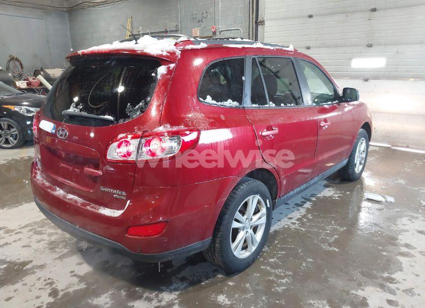 Photo 4 of 2011 Hyundai Santa FE SE (VIN 5XYZHDAG7BG032525)