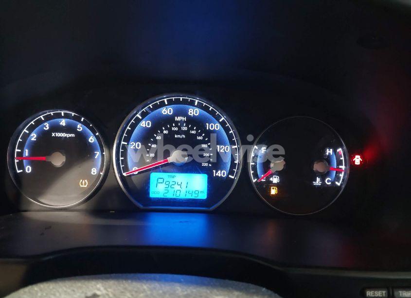 Photo 7 of 2011 Hyundai Santa FE SE (VIN 5XYZHDAG7BG032525)